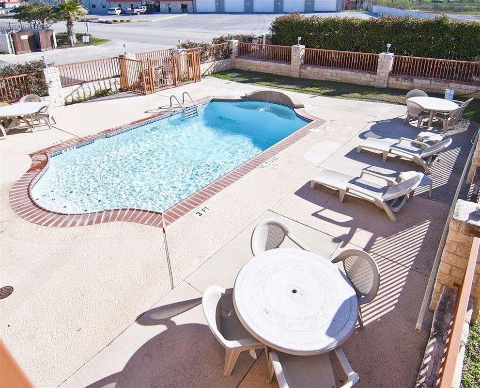 Americas Best Value Inn Buda Einrichtungen foto